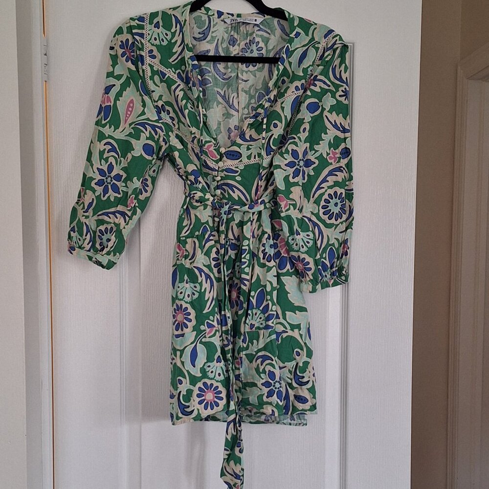 Zara Dress - Picture 2 of 4